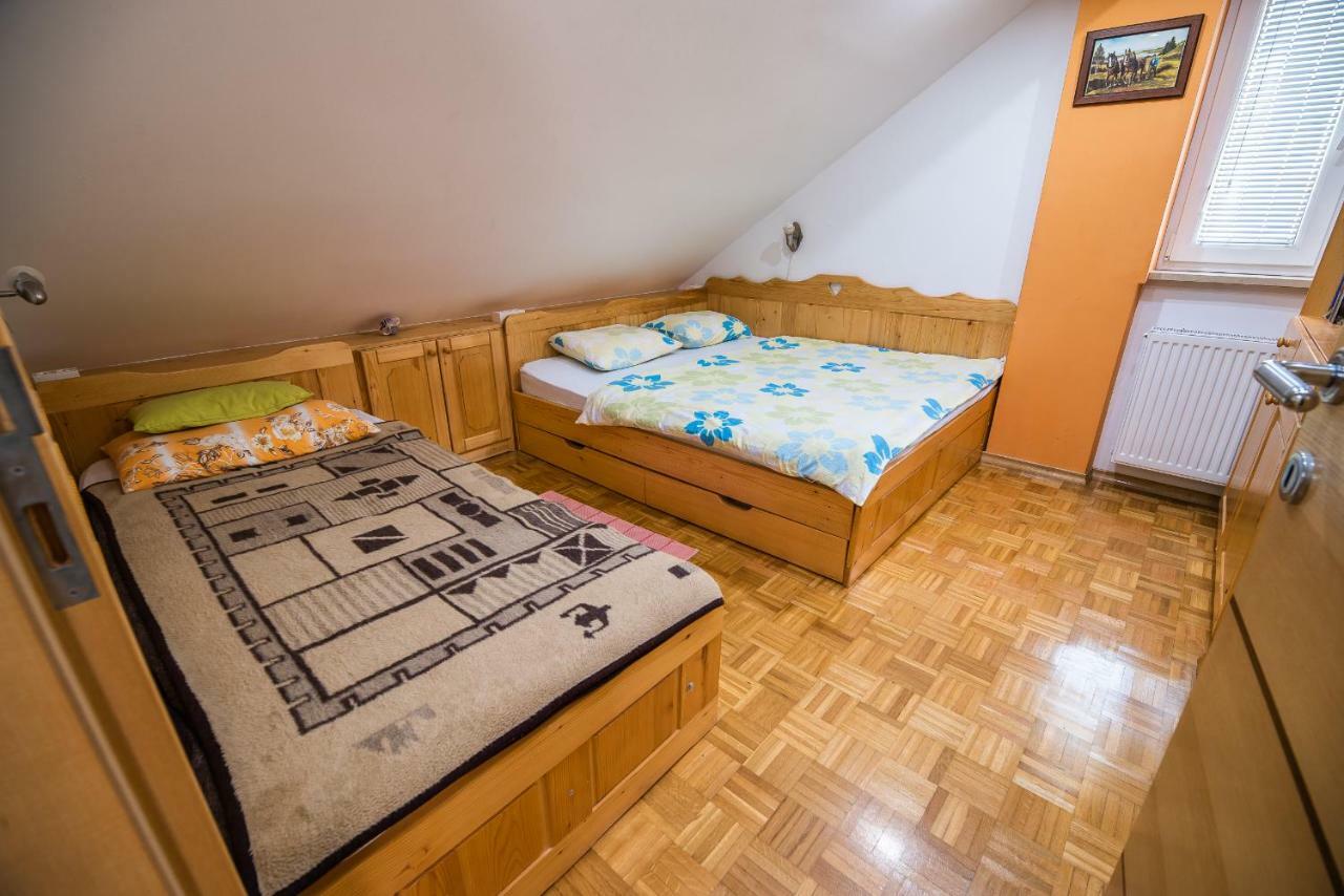 Luxury Ana With Hot Tub Visnja Gora